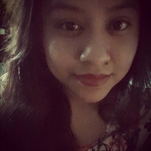 Meet your Posher, Julisa